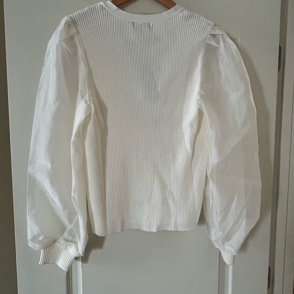 New! Design 365 Designer Brand Elegant White V-Neck Women's Sweater Medium - Picture 6 of 16